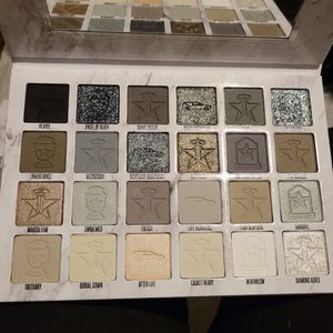 Jefree Star "Cremated" Palette 💀
